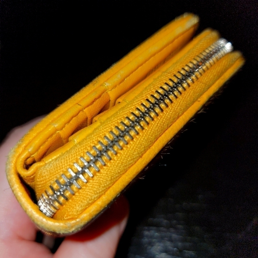 Authentic Miu Miu Zip Wallet - image 3